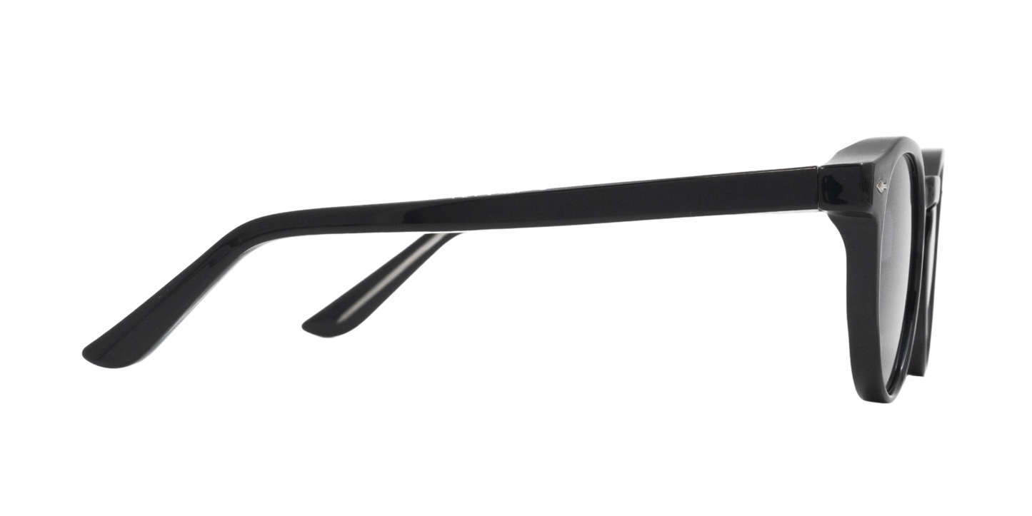 Full Rim Round Fashionista Classic Sunglasses