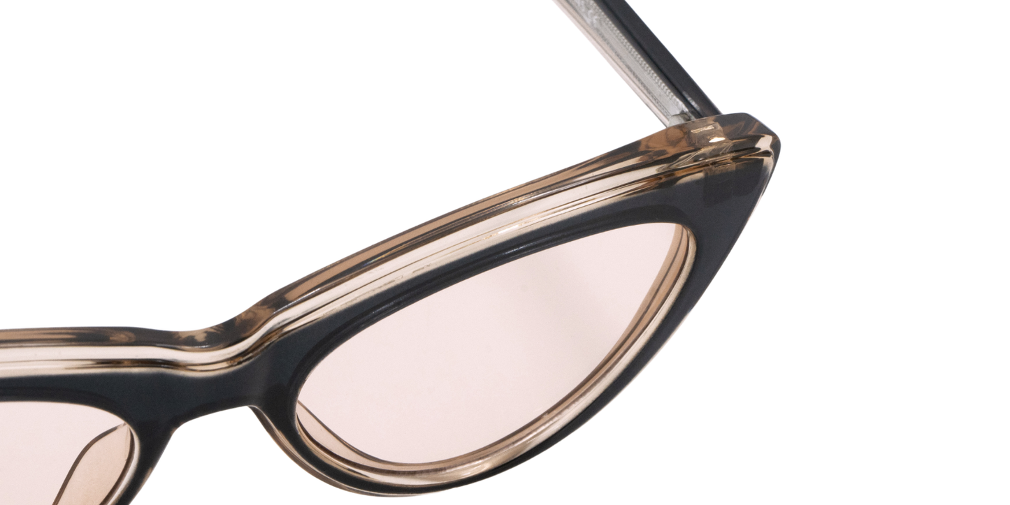 Full Rim Cat Eye Fashionista Classic sunglasses