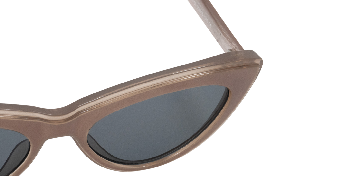Full Rim Cat Eye Fashionista Classic sunglasses