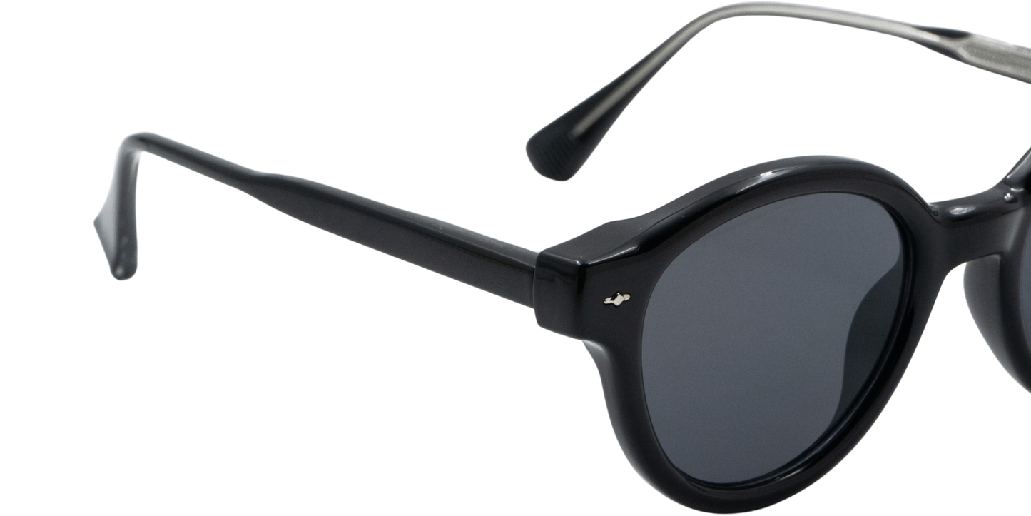 Full Rim Round Fashionista Classic Sunglasses