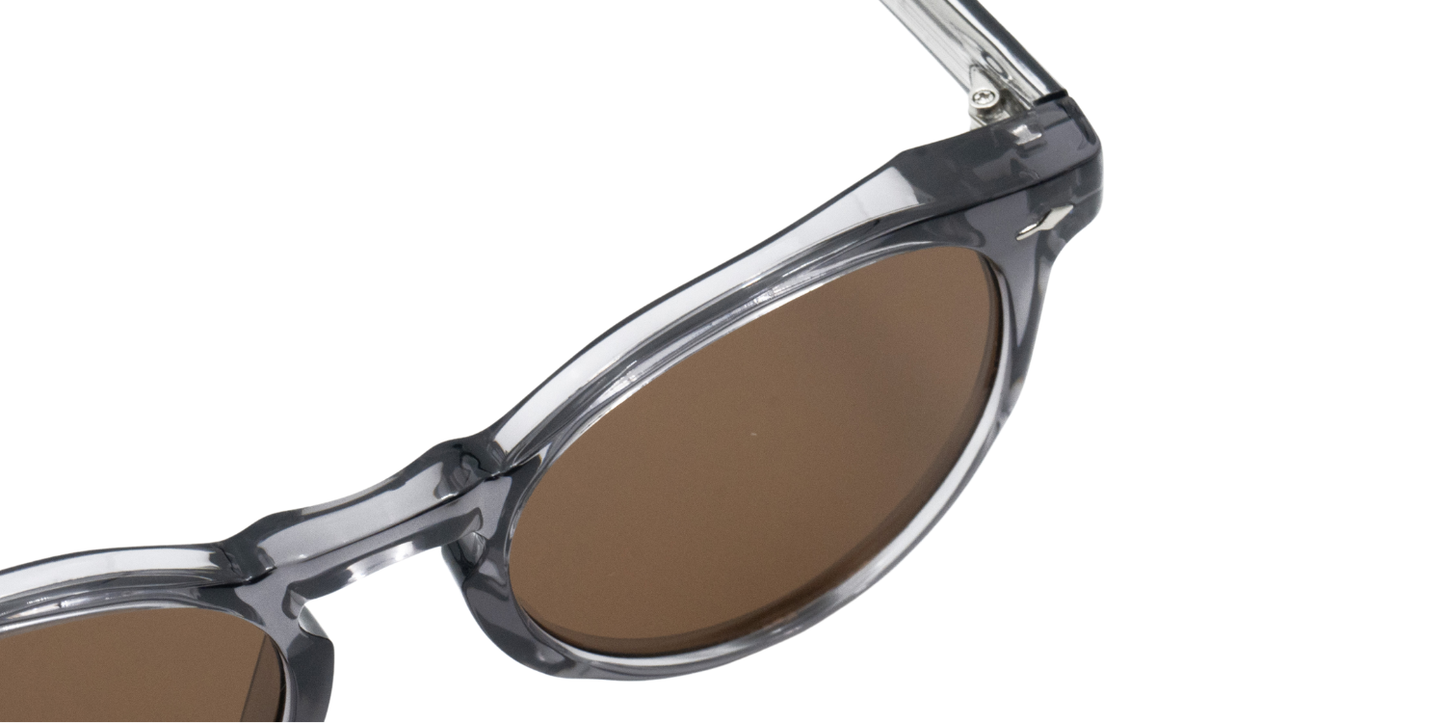 Full Rim Round Fashionista Classic Sunglasses