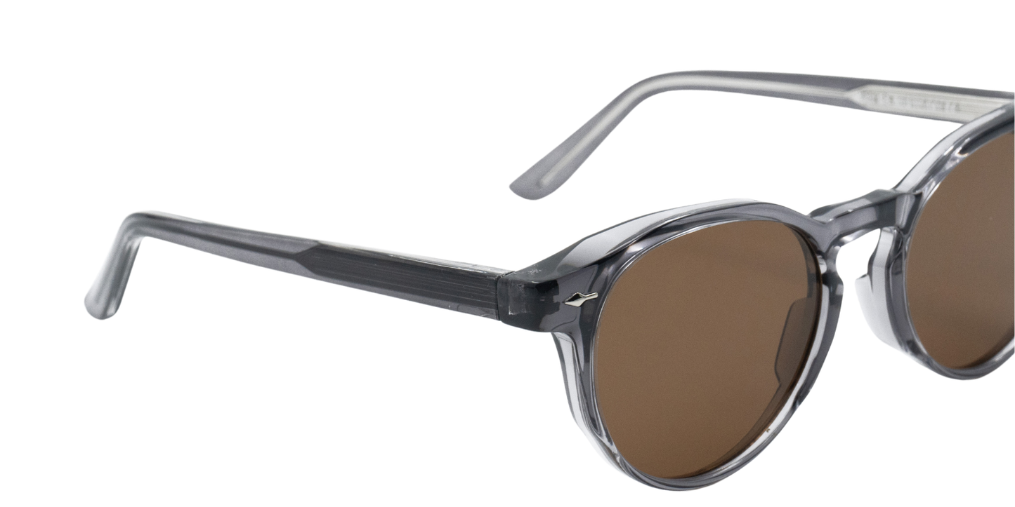 Full Rim Round Fashionista Classic Sunglasses